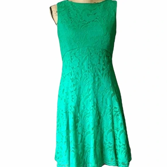 MODCLOTH Maggy London green lace dress - Picture 3 of 4